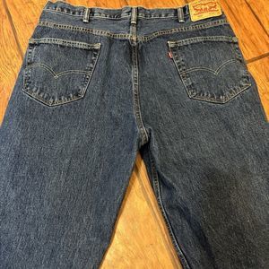 Levi's 550 Men's Size 40x30 in Straight Relaxed Fit Nice!